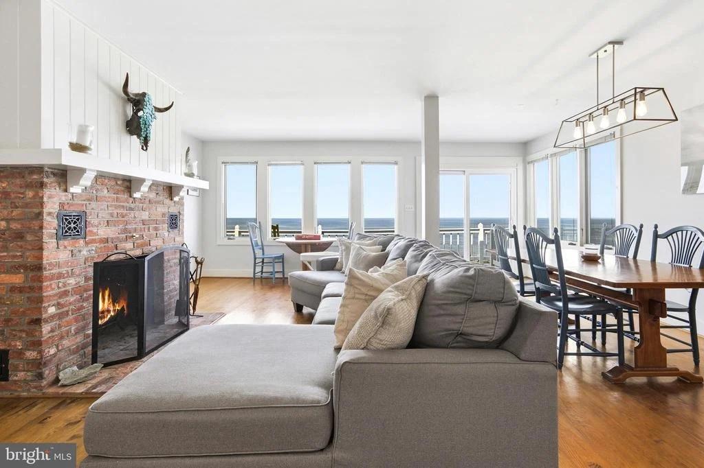 Photo of 5424 BEACH DRIVE