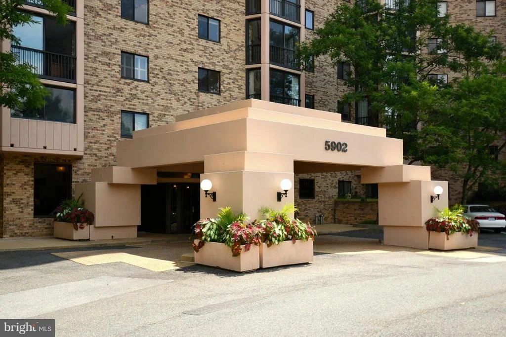 Photo of Unit 201 at 5902 MOUNT EAGLE DRIVE