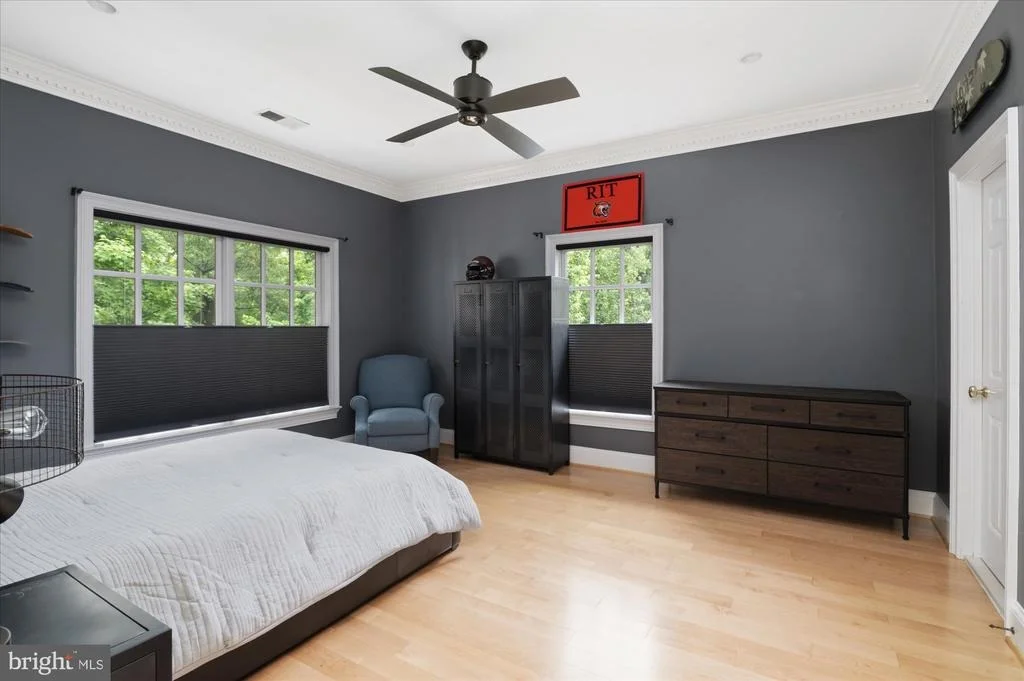 Photo of 4115 40TH PLACE N
