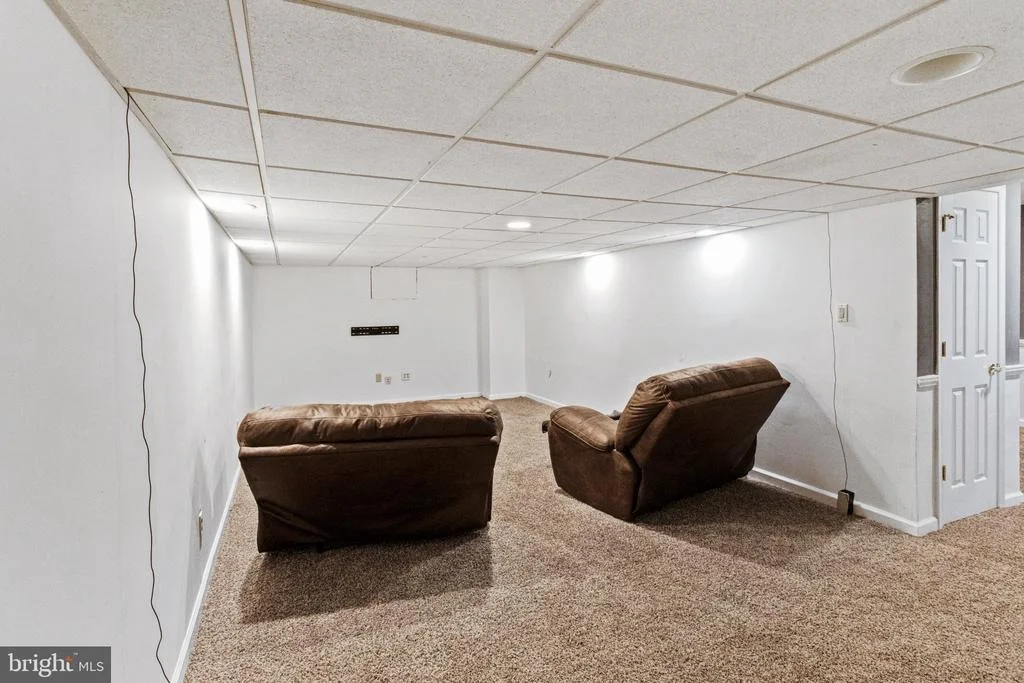 Photo of 7 CRYSTAL COURT