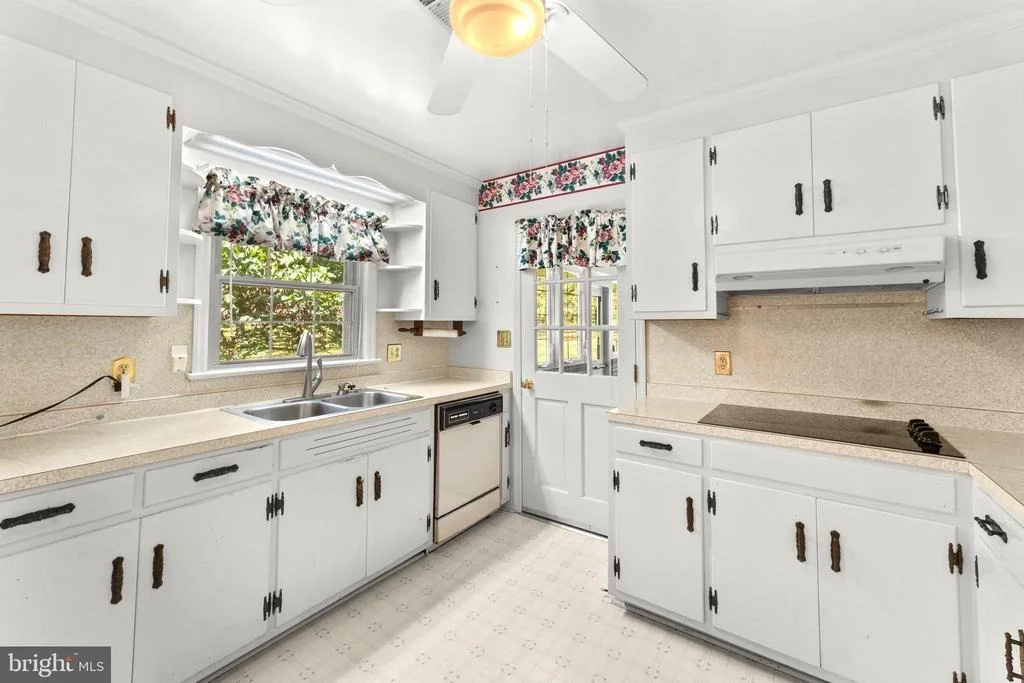 Photo of 194 RED HILL ROAD