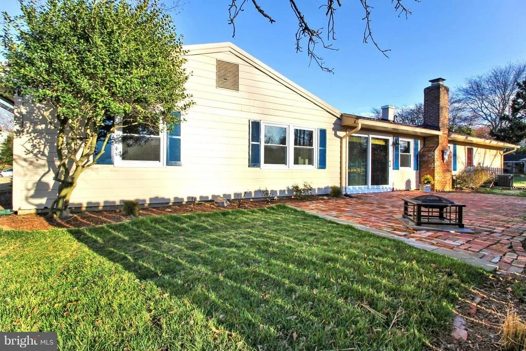 Photo of 13800 BEACON HOLLOW LANE