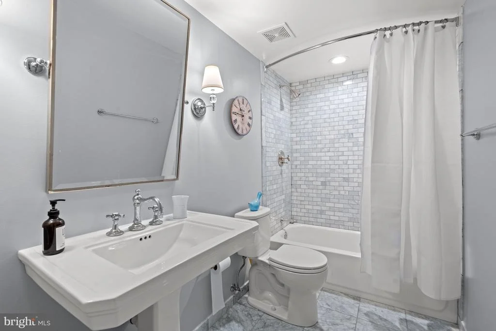 Photo of 7722 BROOKVILLE ROAD