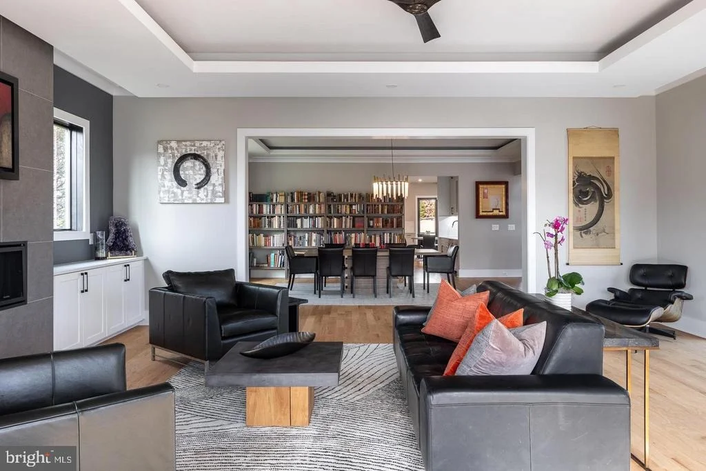 Photo of 6884 CHURCHILL ROAD
