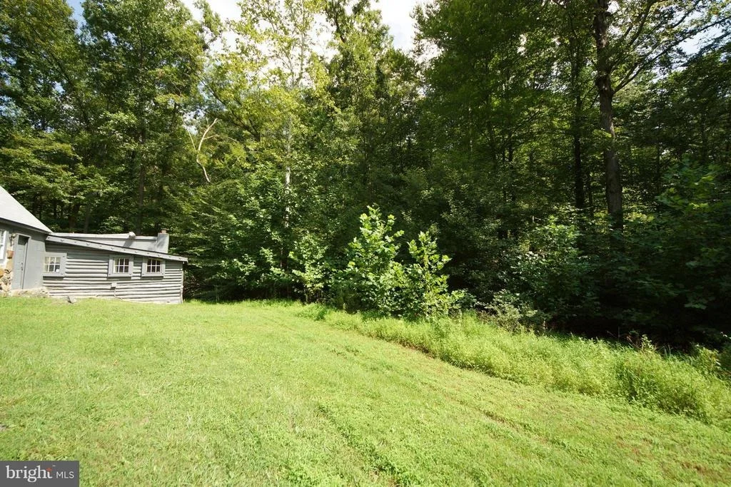 Photo of 251 HAWK CIRCLE