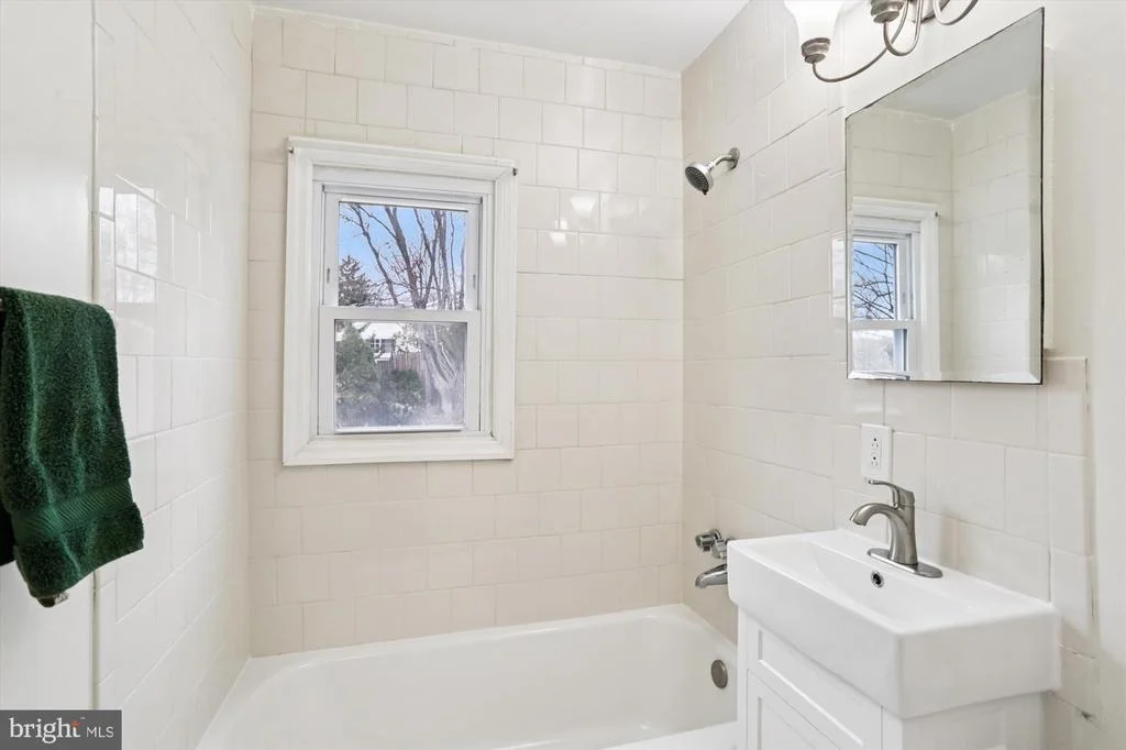 Photo of 12317 MIDDLE ROAD