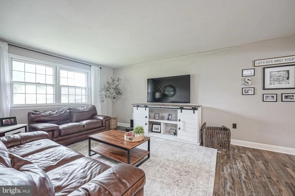 Photo of 2 BROADVIEW AVENUE
