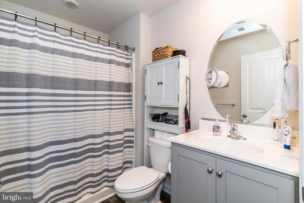 Photo of 142 POND VIEW LANE