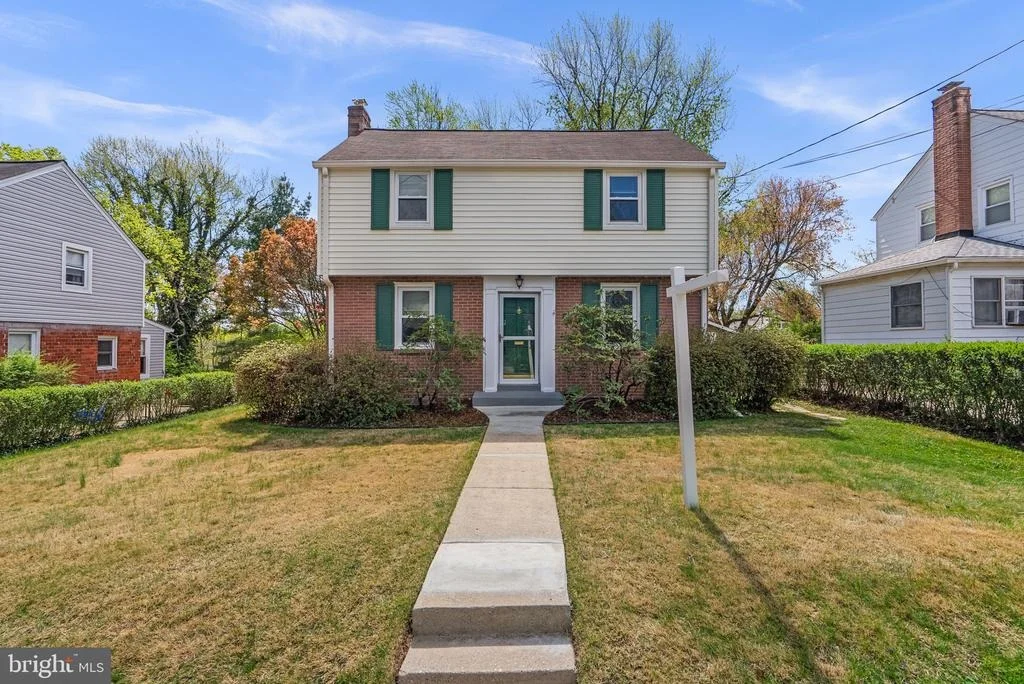 Photo of 2414 DEXTER AVENUE