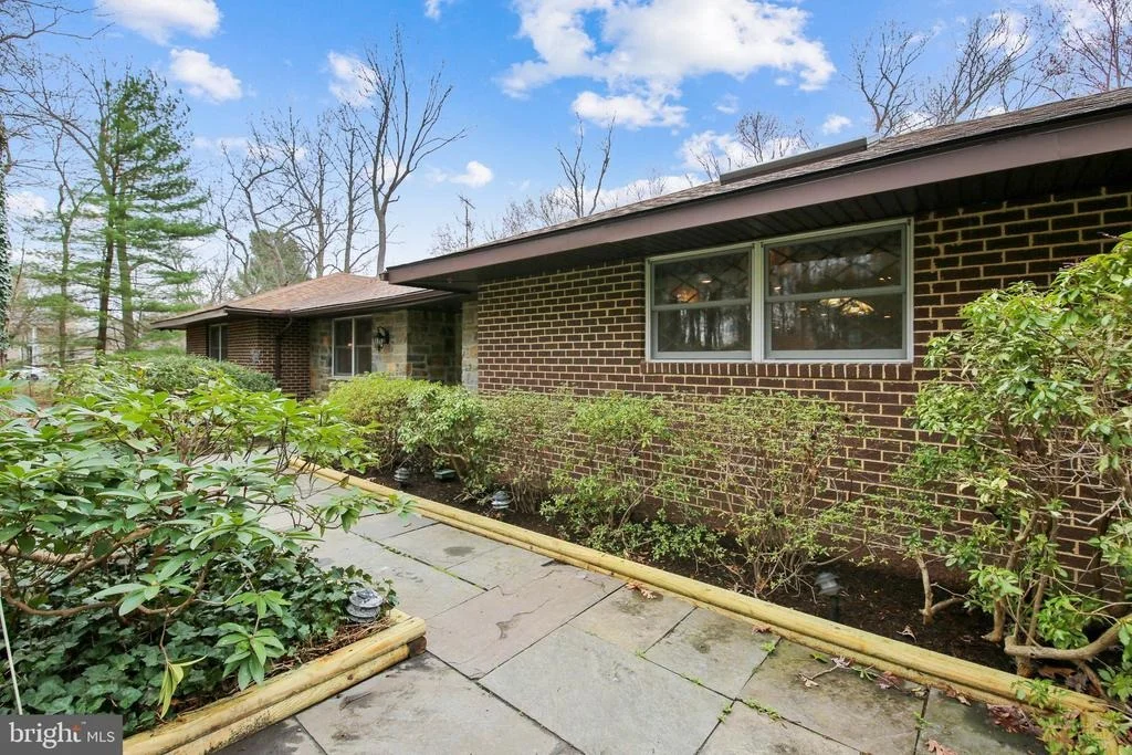 Photo of 8015 GOODHURST DRIVE