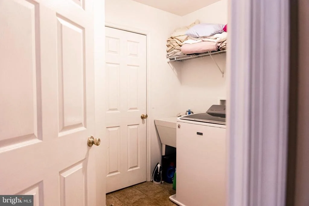 Photo of 100 3RD AVENUE