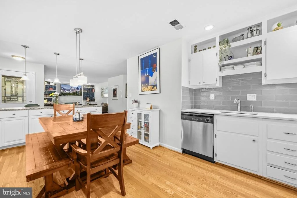 Photo of 1600 FLORA LANE