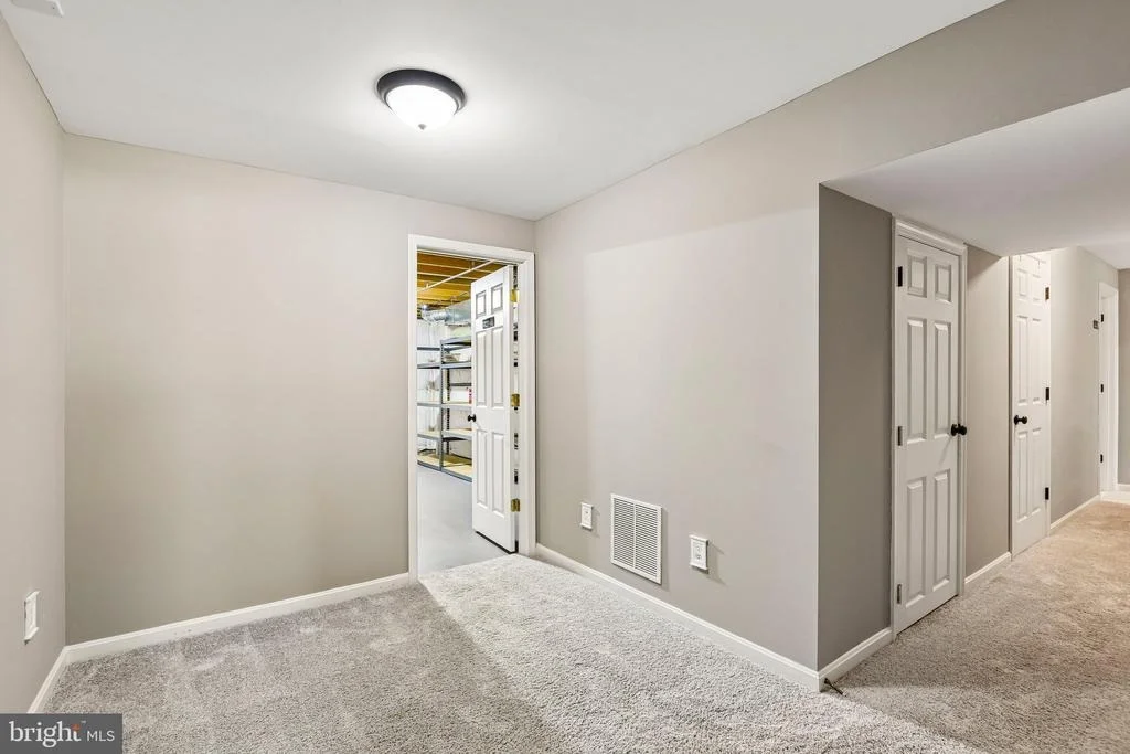 Photo of 5911 N DAKOTA DRIVE