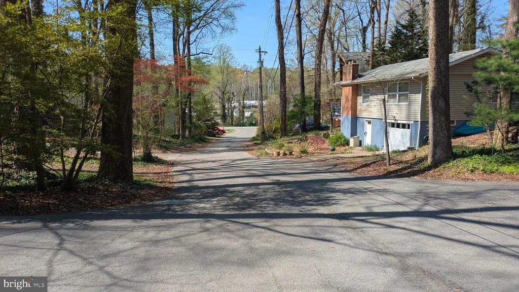 Photo of 5860 LILAC CIRCLE