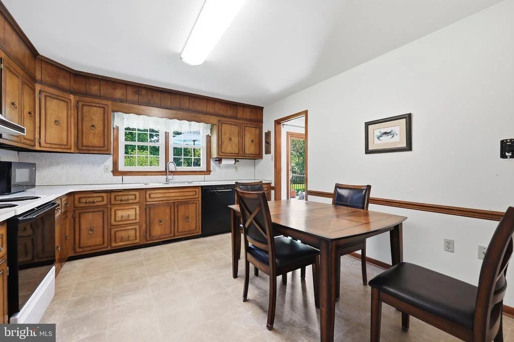 Photo of 8117 RUNNYMEADE DRIVE