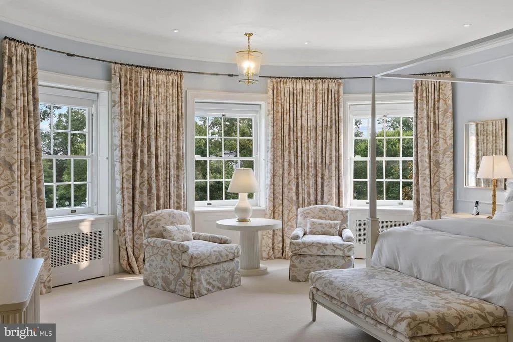 Photo of 15 CHARLCOTE PLACE