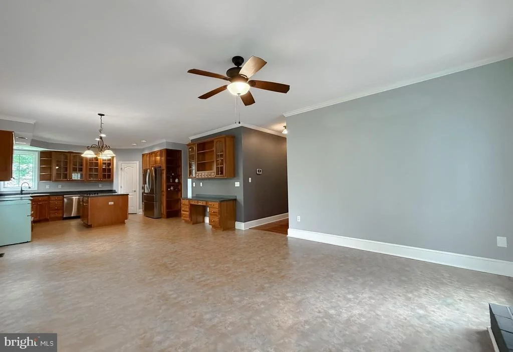 Photo of 40777 CENTER 40 CIRCLE