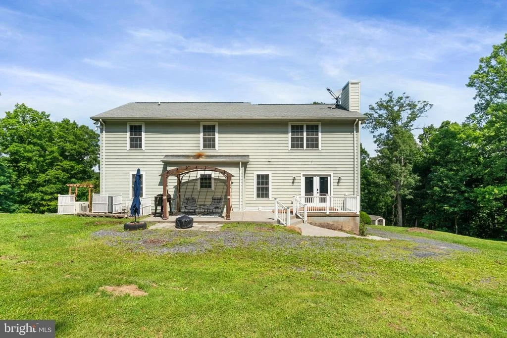 Photo of 208 MARKHAM FARM ROAD