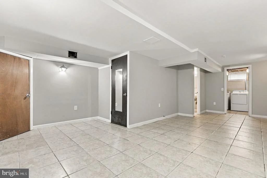Photo of Unit 4A at 8459 IMPERIAL DRIVE