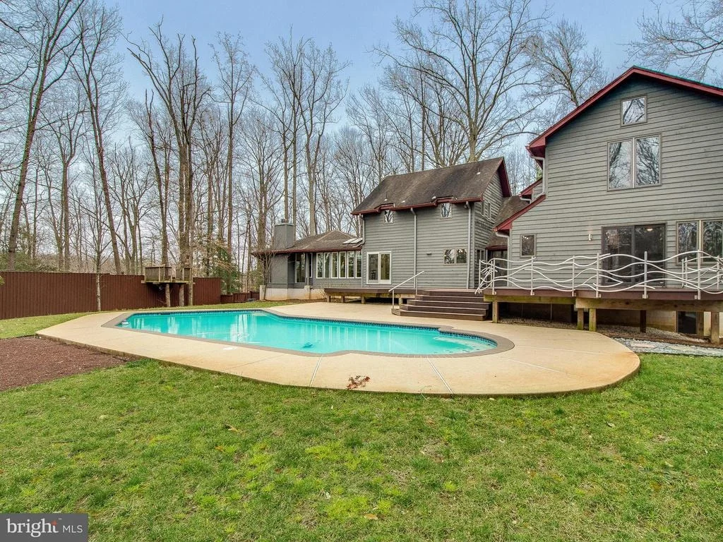 Photo of 770 EASTERN POINT ROAD