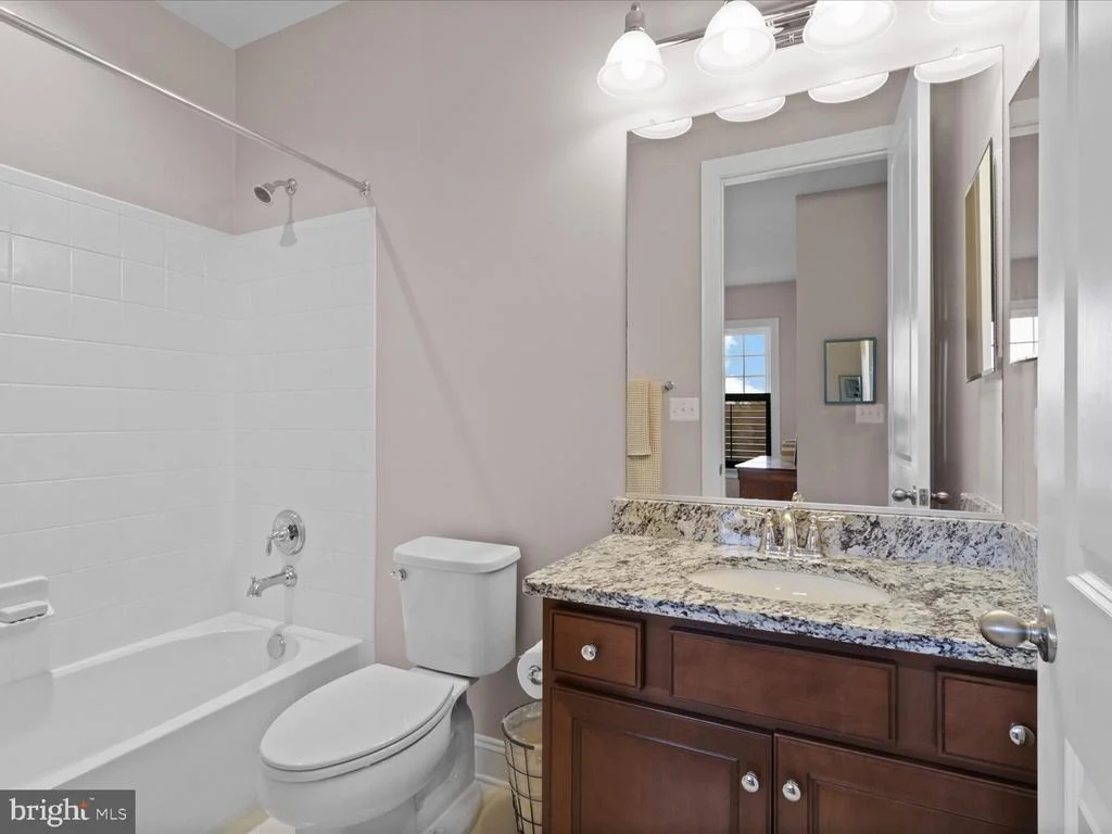 Photo of 25970 LIQUIDAMBAR LANE