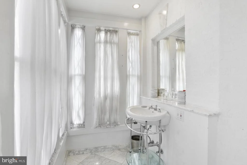 Photo of 521 ELM STREET