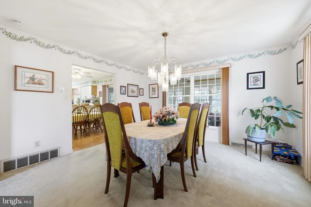 Photo of 1 MOSS VIEW LANE