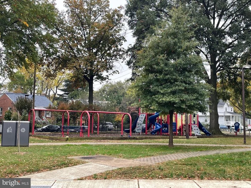 Photo of 3111 ARUNDEL ROAD