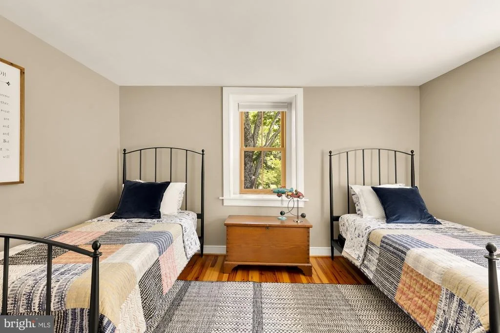 Photo of 1102 DULANEY GATE CIRCLE