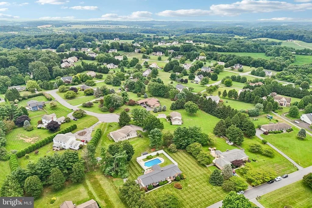 Photo of 2215 CHEROKEE DRIVE