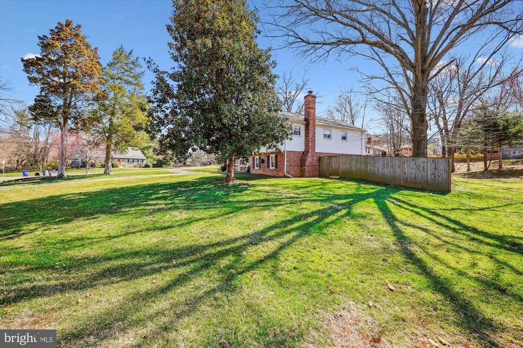 Photo of 2 LOCKSLEY COURT
