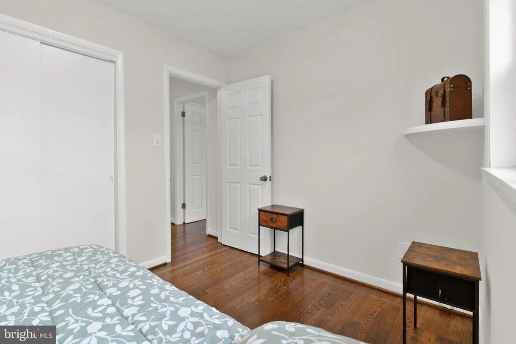 Photo of 1029 BROADVIEW ROAD