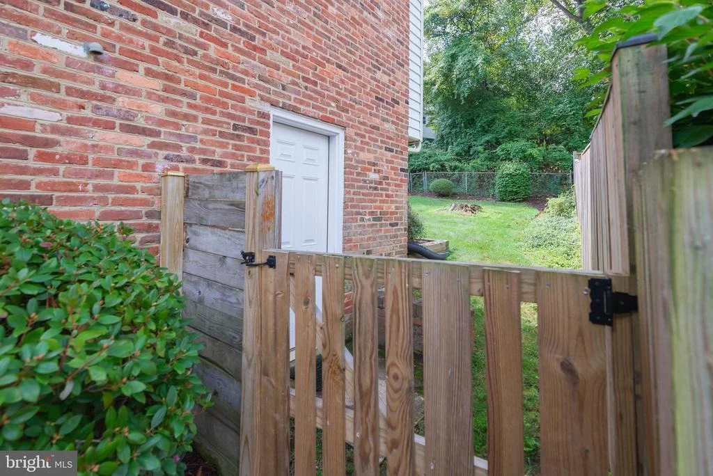 Photo of 604 KENBROOK DRIVE