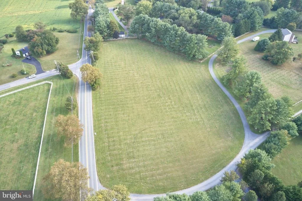 Photo of 7444 DAMASCUS ROAD