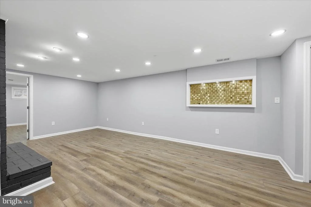 Photo of 2639 LOGMILL ROAD