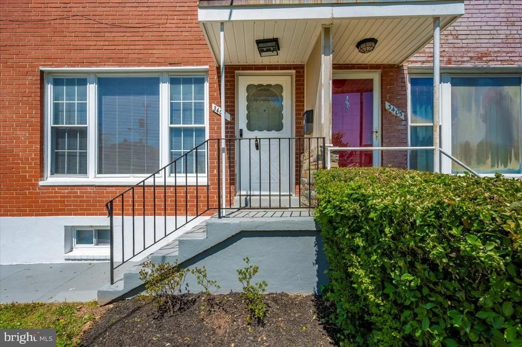 Photo of 3407 FLORAL STREET