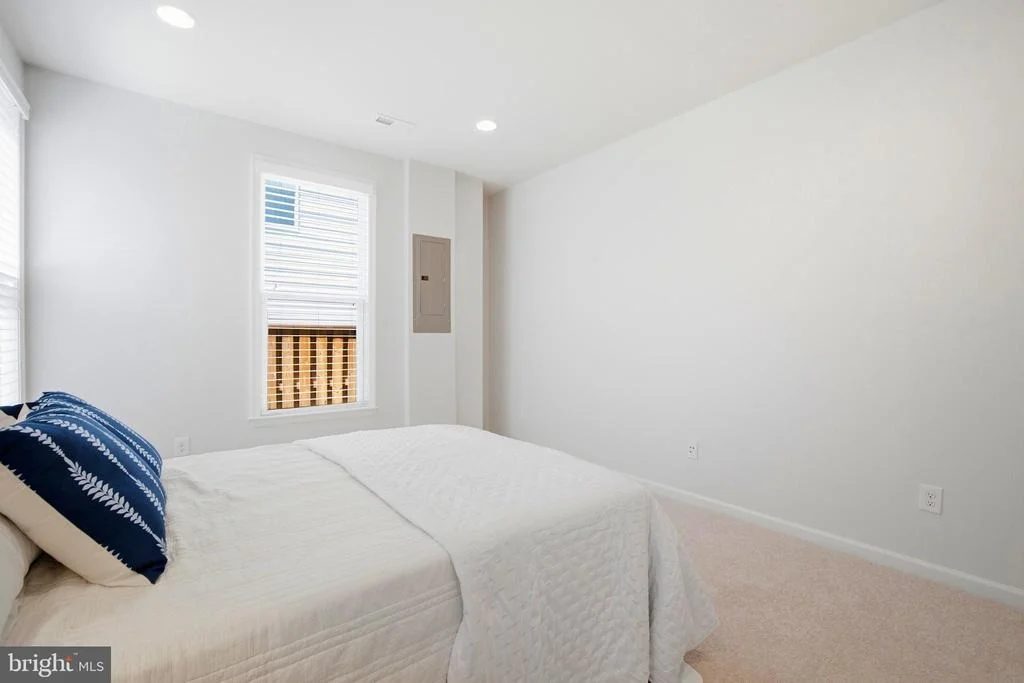Photo of 23489 EPPERSON SQUARE