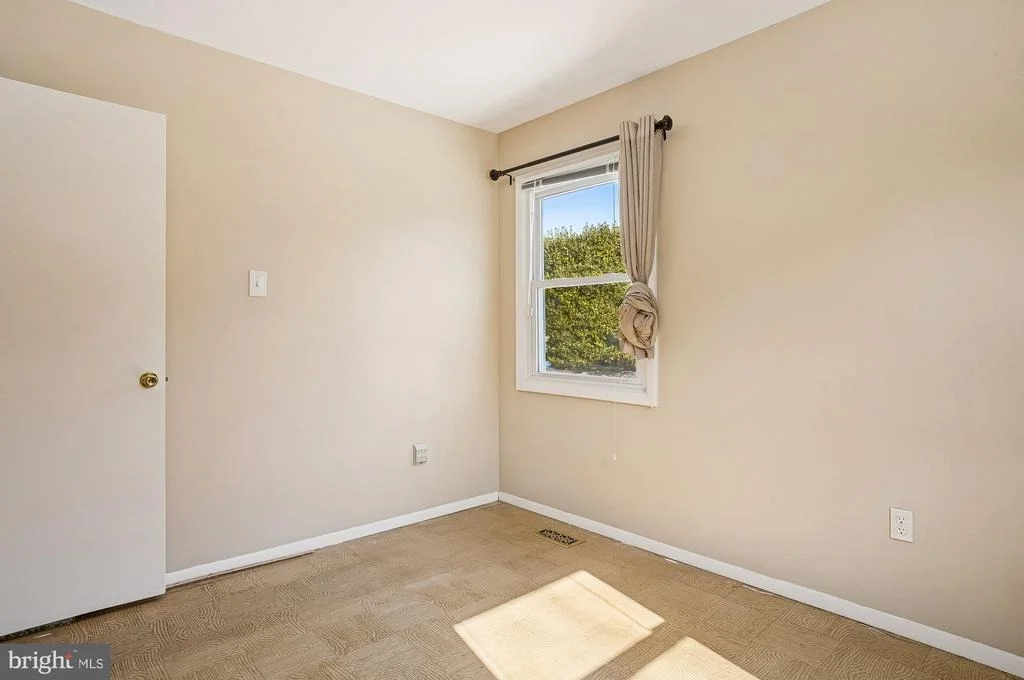 Photo of 16005 PENNANT LANE