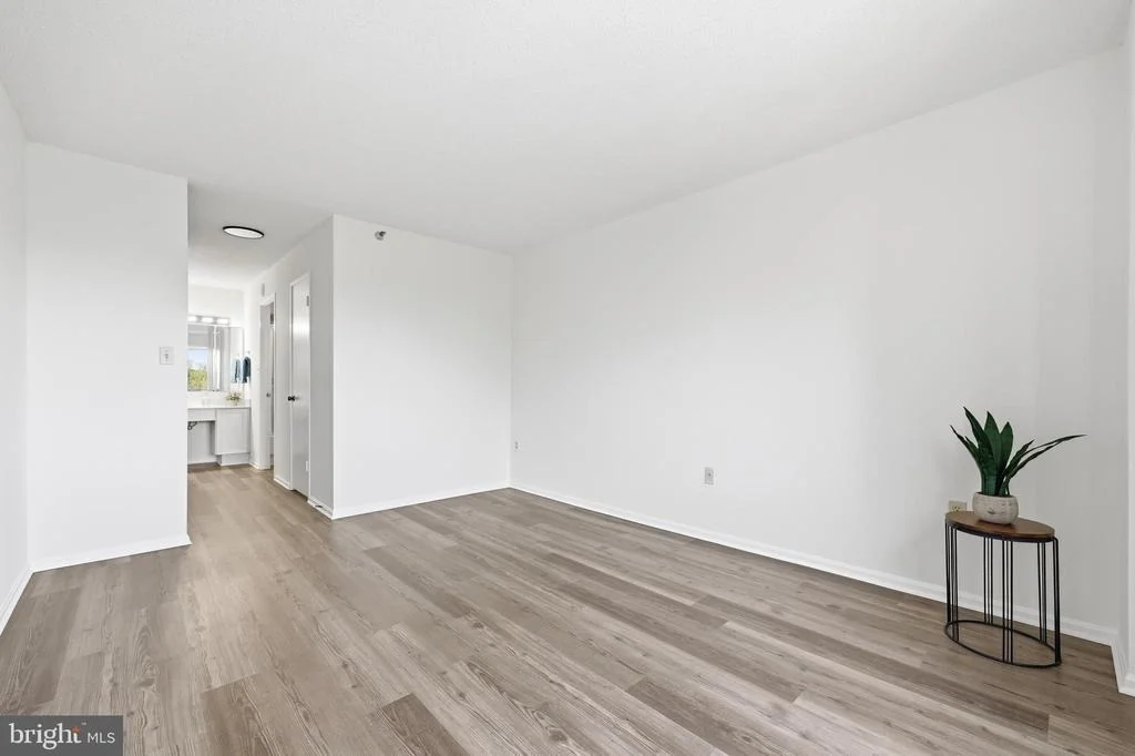 Photo of Unit 21006 at 15107 INTERLACHEN DRIVE