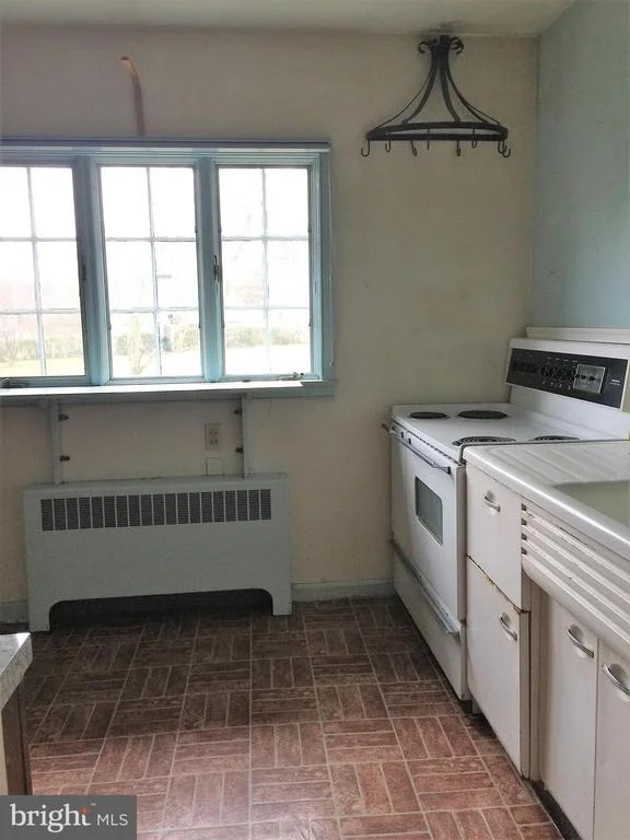 Photo of 6118 JEFFERSON BOULEVARD