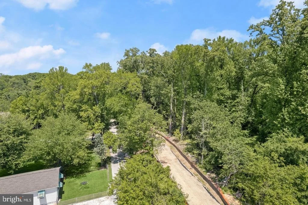 Photo of 721 NOLLMEYER ROAD