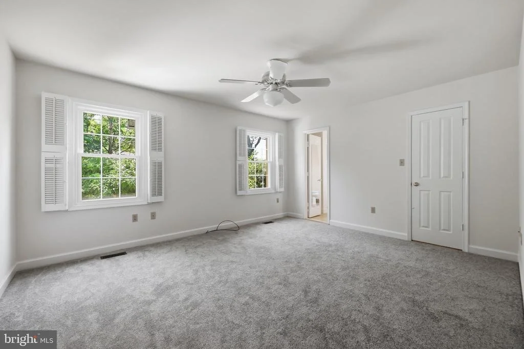 Photo of 2417 BEAR DEN ROAD