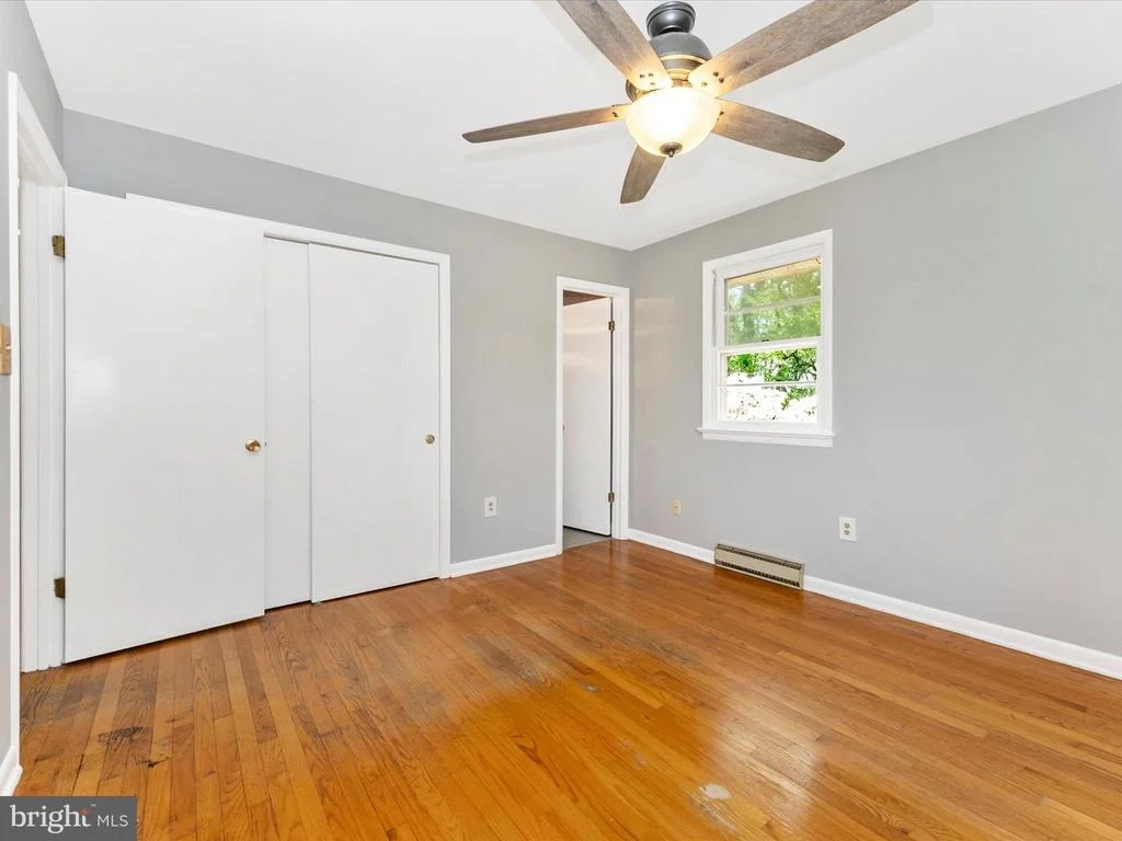 Photo of 2833 RODERICK ROAD