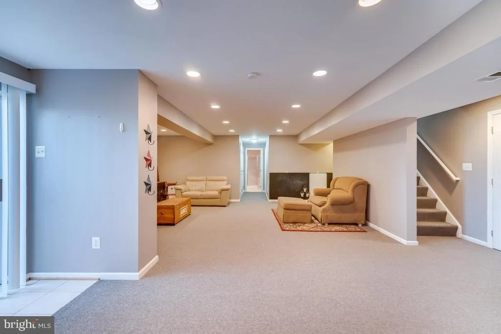 Photo of 17221 PICKWICK DRIVE