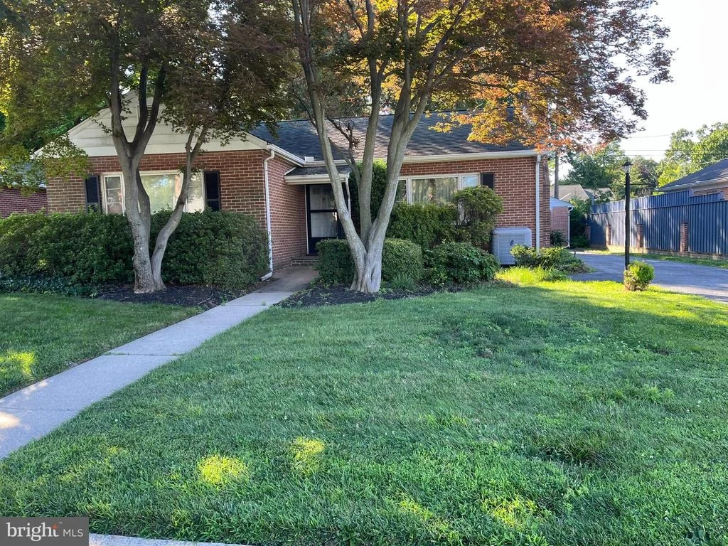 Photo of 604 GRANT PLACE