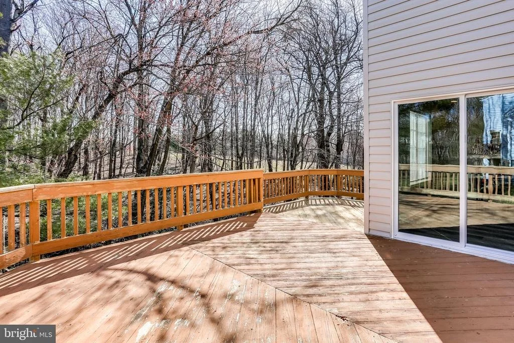 Photo of 8635 STONECUTTER ROAD