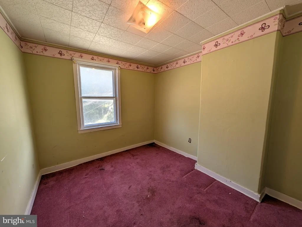 Photo of 6090 FALLS ROAD