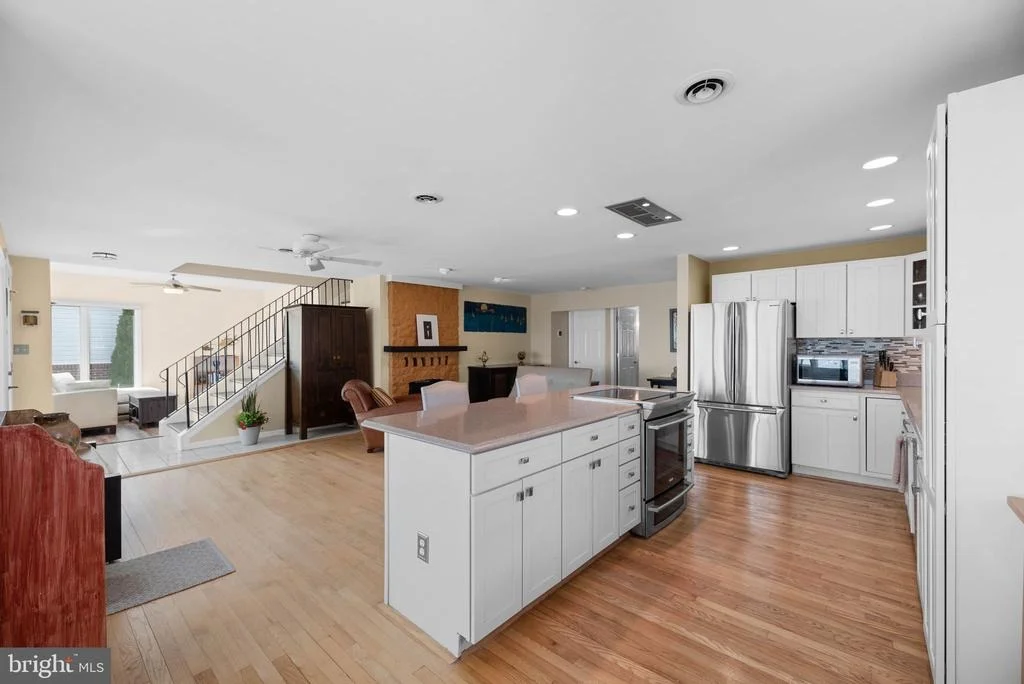 Photo of 3621 BAY DRIVE