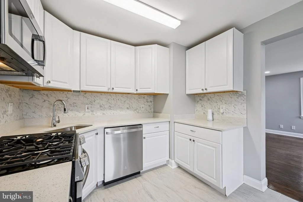 Photo of 4902 GILRAY DRIVE