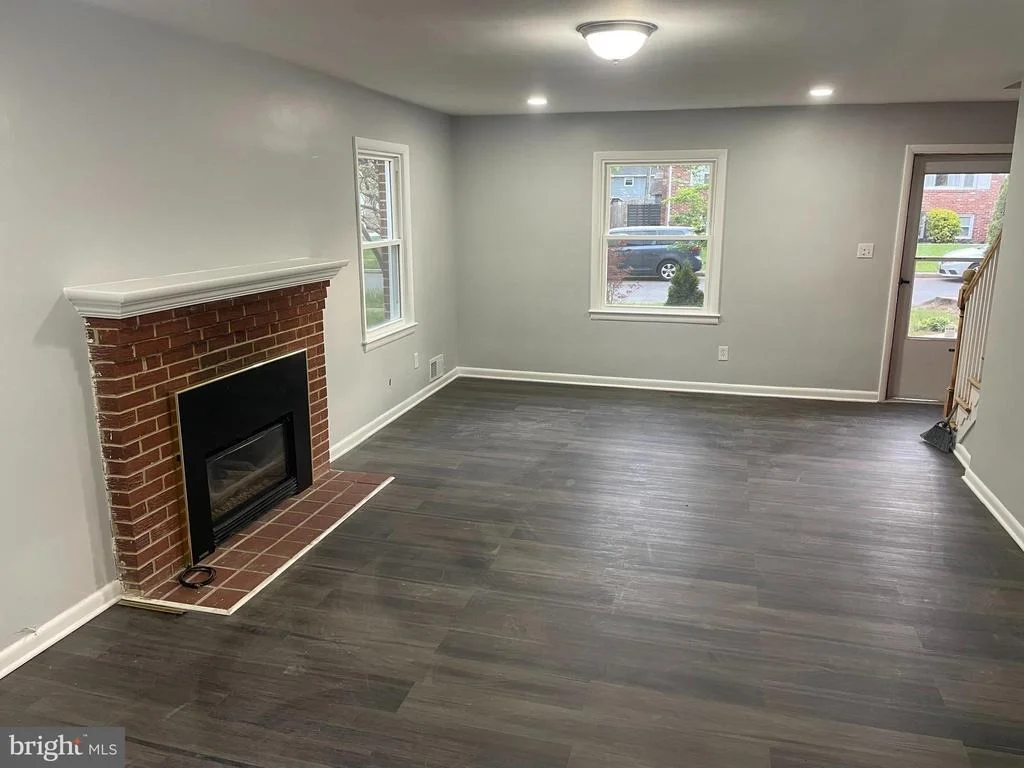 Photo of 6901 100TH AVENUE